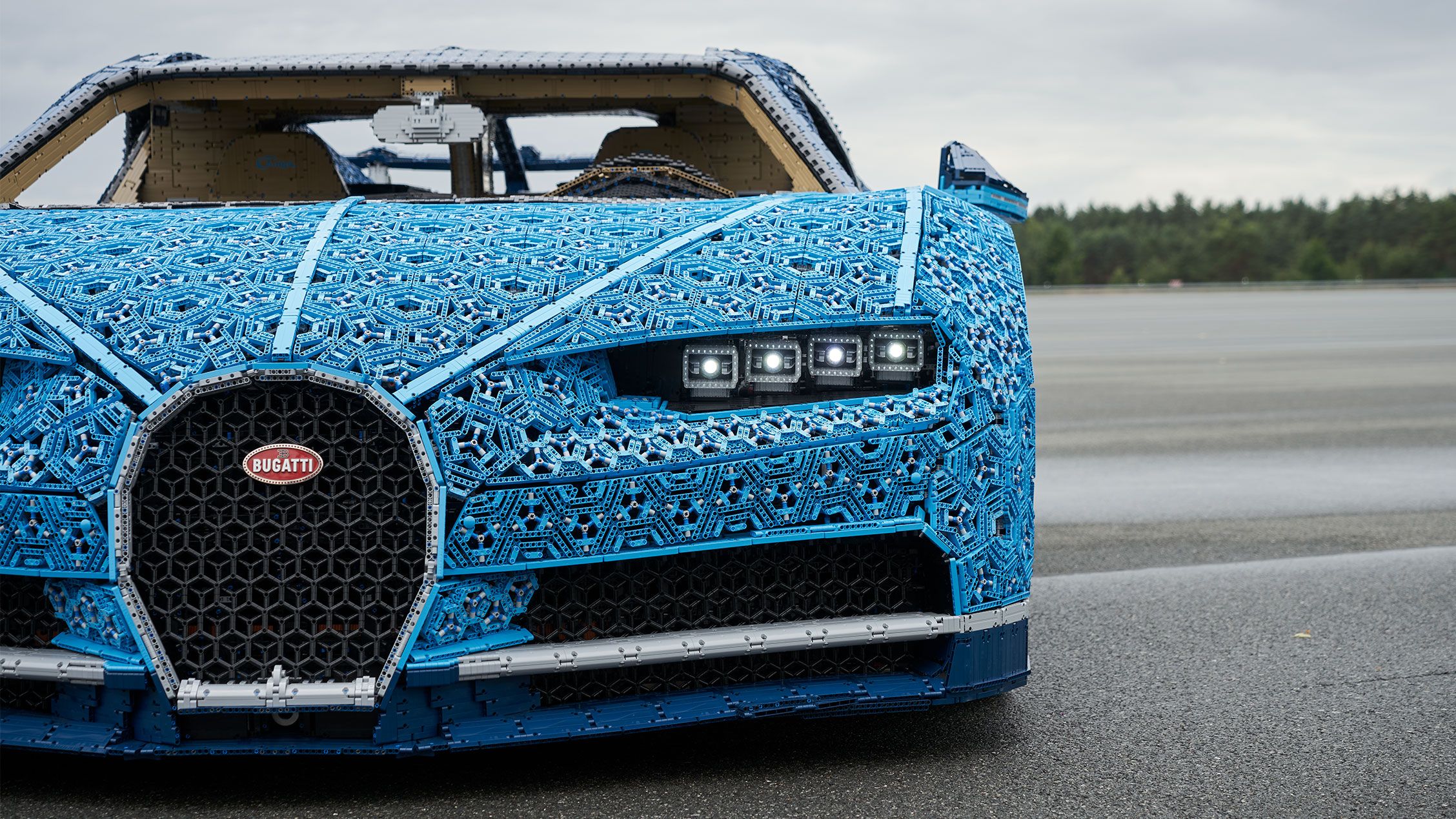 LEGO Bugatti Chiron peopleofdesign